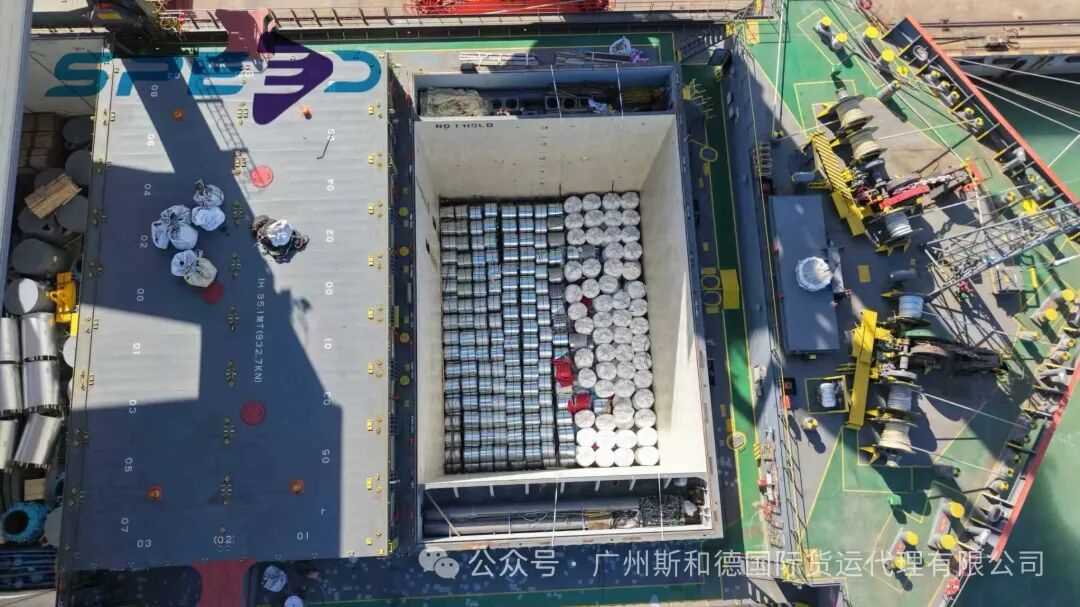 Скршете ја масовната логистика: Испорака челични калеми од Лианјунанг до Африка