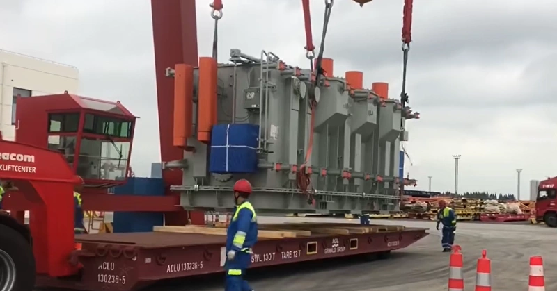Како може OOG Shipping да поддржува комплексен индустриски карго транспорт?